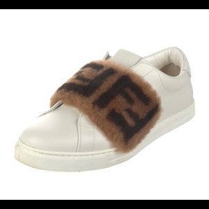 ||SOLD!!|| Fendi leather faux fur logo panel sneakers sz 39 EU